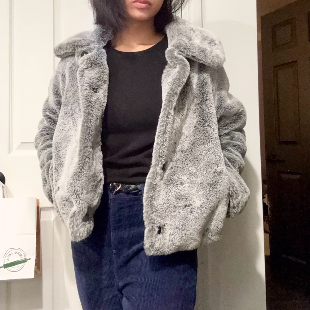 H&M Women's Soft Gray Teddy Jacket